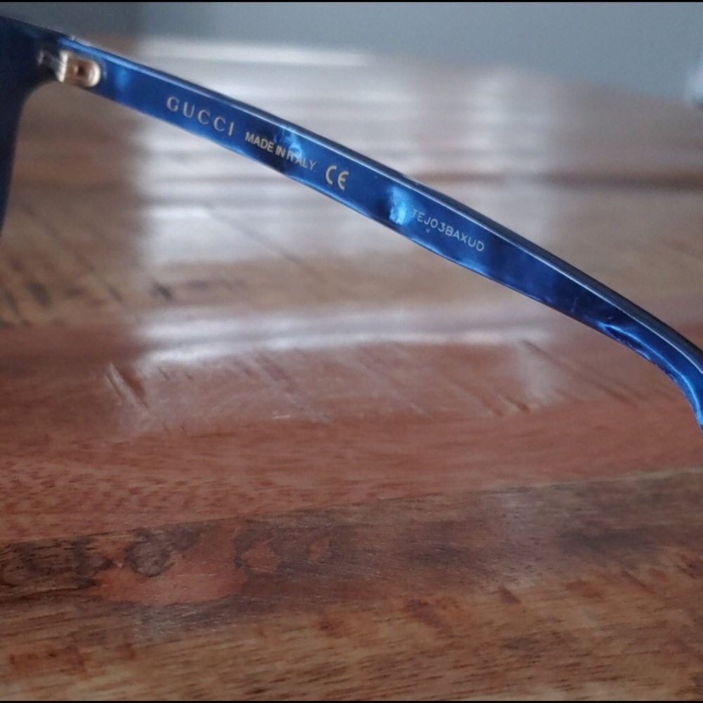 Blue Gucci Sunglasses - Picture 4 of 7